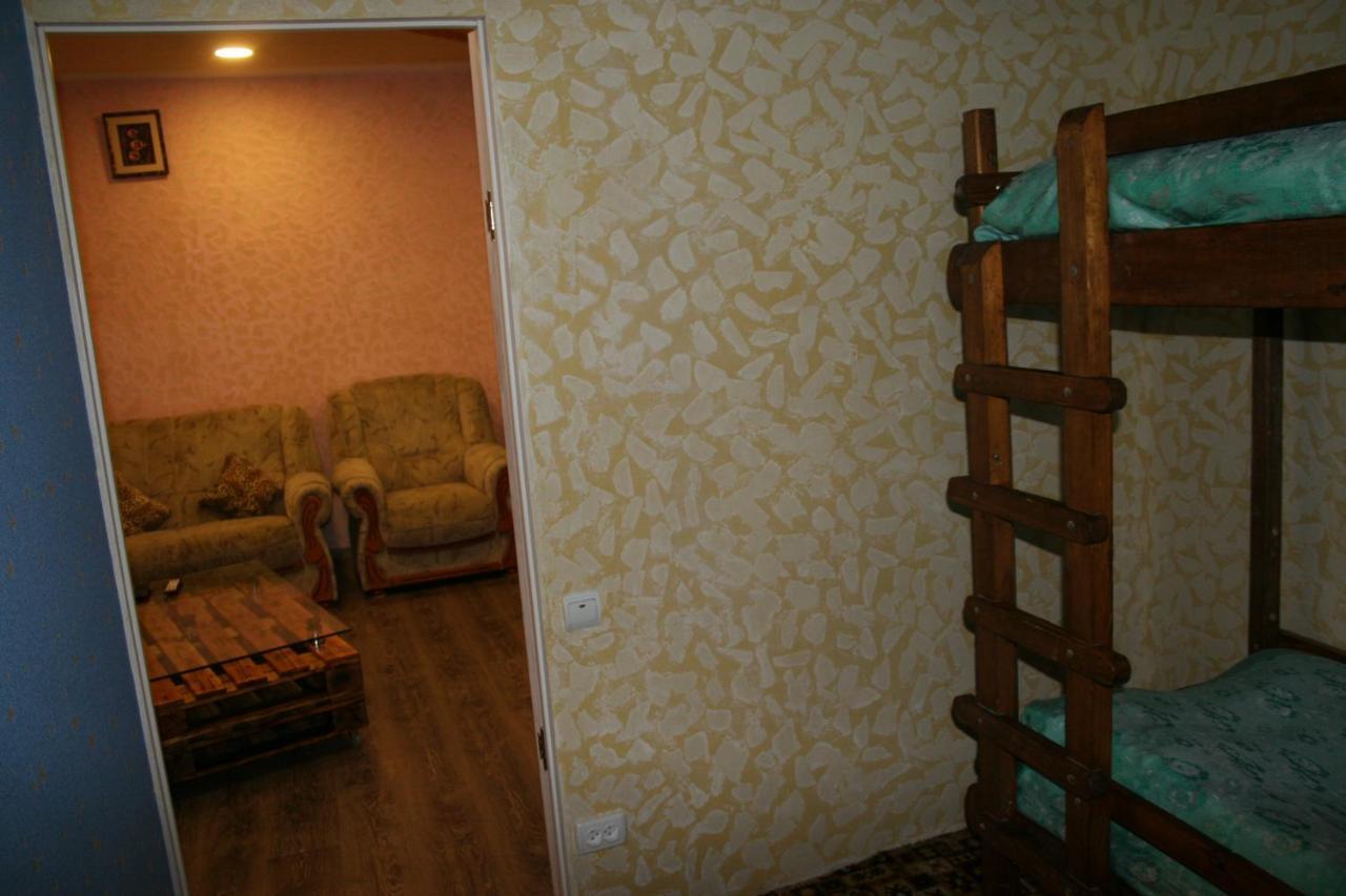 Guest House Nima Borjomi Esterno foto